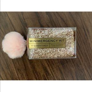 Pottery barn minimergency kit